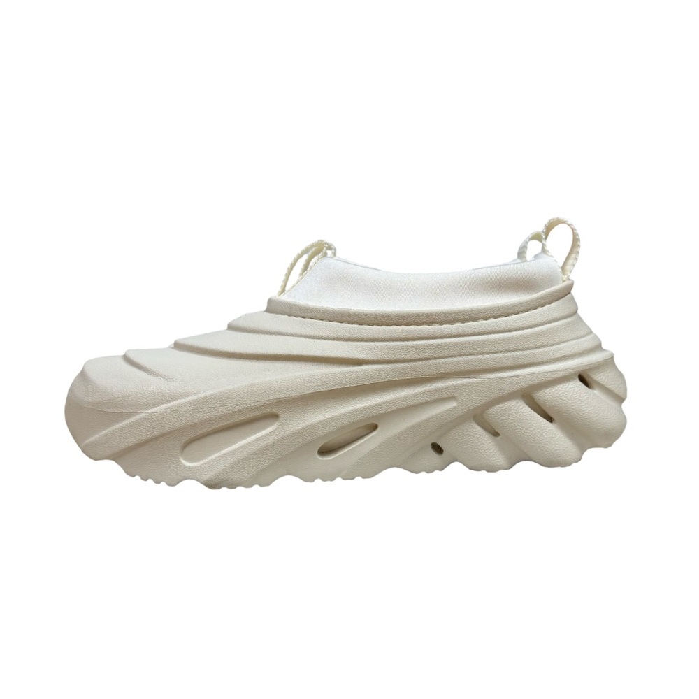 CROCS Unisex Echo Storm Tundra Sculpted Clog Utilitarian
NWOB - Picture 3 of 9